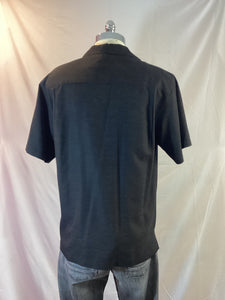 TOMMY BAHAMA SIZE M MENS