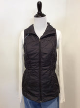 Load image into Gallery viewer, LULULEMON SIZE 4 VEST