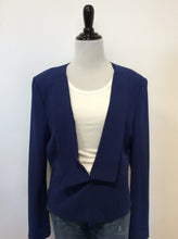 Load image into Gallery viewer, BCBG SIZE L jacket