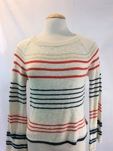 CUPCAKES AND CASHMERE SIZE S sweater